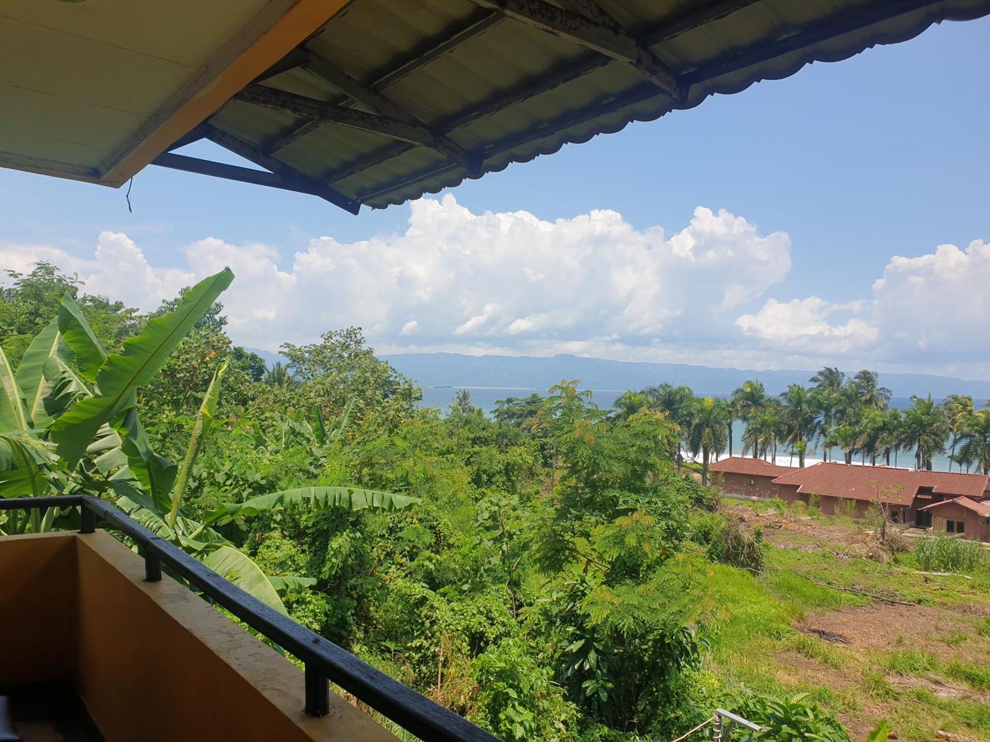 Hotel Kumala Samudra Cikakak Ngoại thất bức ảnh