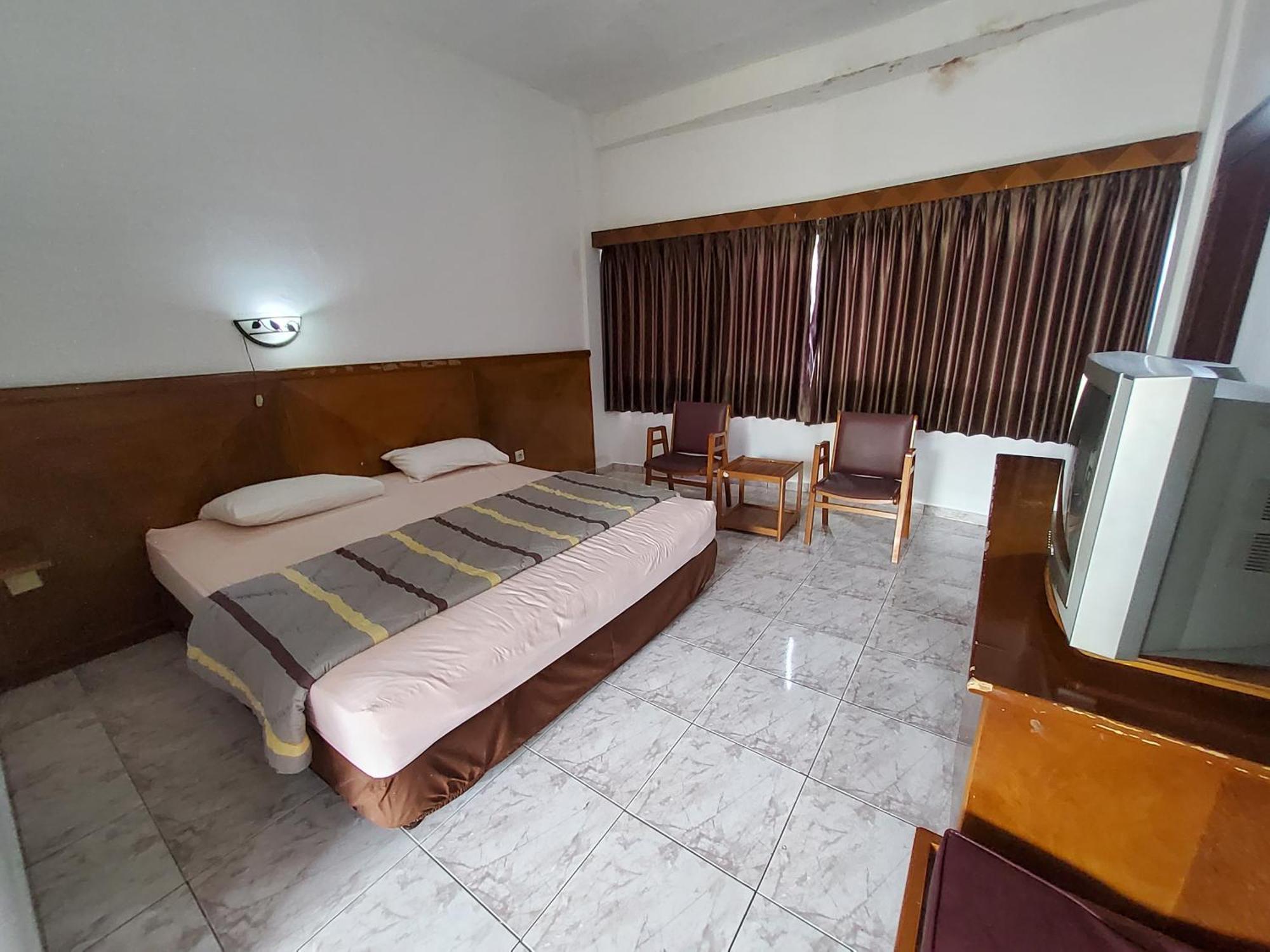 Hotel Kumala Samudra Cikakak Ngoại thất bức ảnh